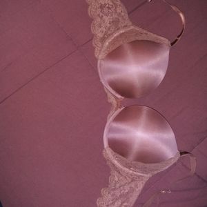 Victoria secret 34 d bra
